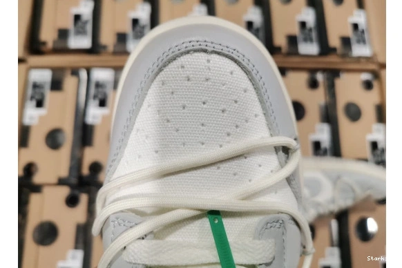  25  DM1602-121 Nike Low Dunk Off-White Lot 0117